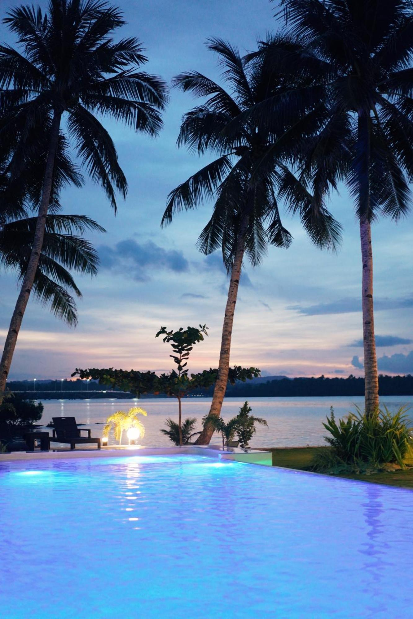 Ocean 101 Beach Resort Хенераль-Луна Екстер'єр фото
